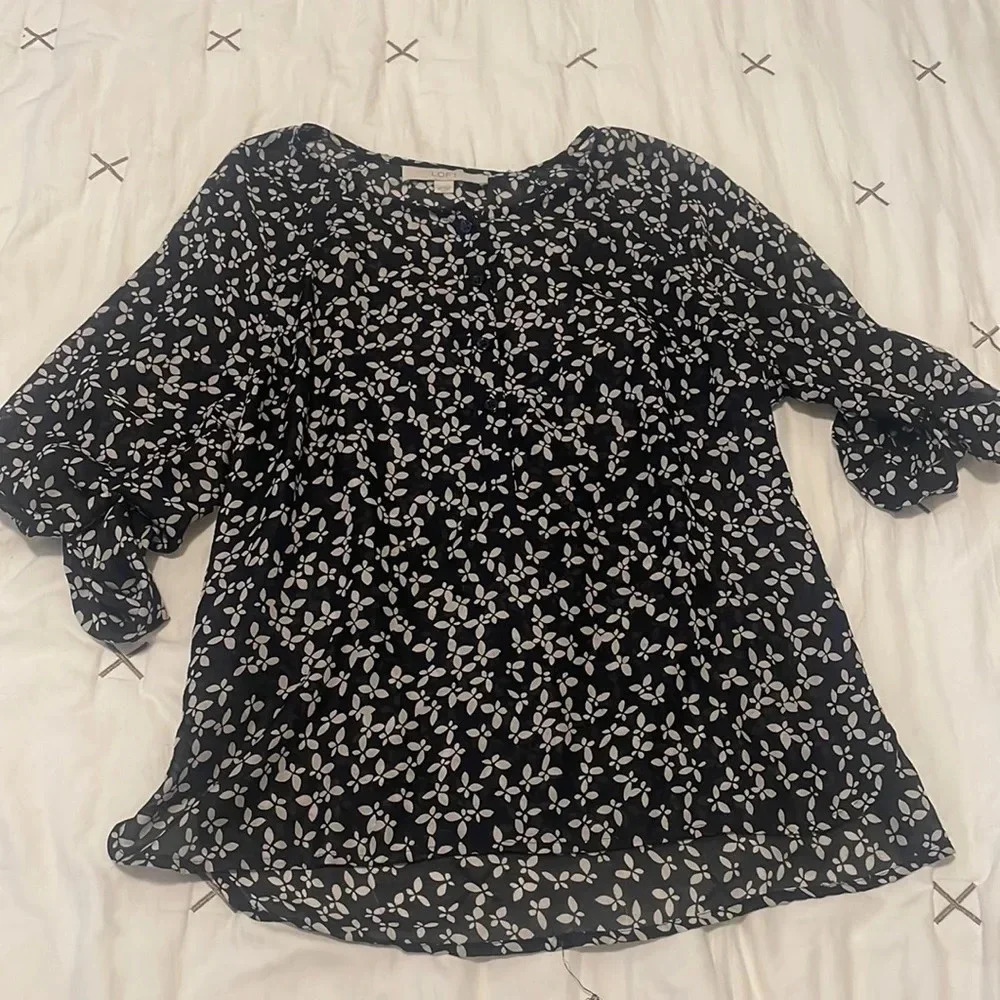 Sheer top Ann Taylor Loft XS